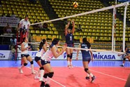 Castellanos Recive Pase