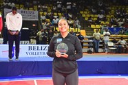 Alejandra Flores De El Salvador Mejror Defensa