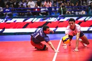 Chavez And Grant Crc Digging For The Ball