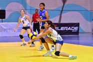 Esa Giselle Landos Recibe