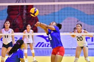 Biz Eiyanna Lewis Recibe (1)