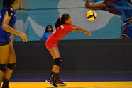 Kaleigh Cardinez Libero De Belice Recibe El Balon