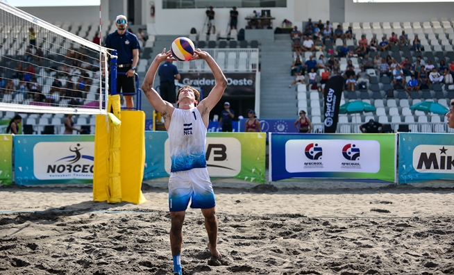 Inicia con fuerza la batalla en el IV Centroamericano Sub-19 de Voleibol de Playa