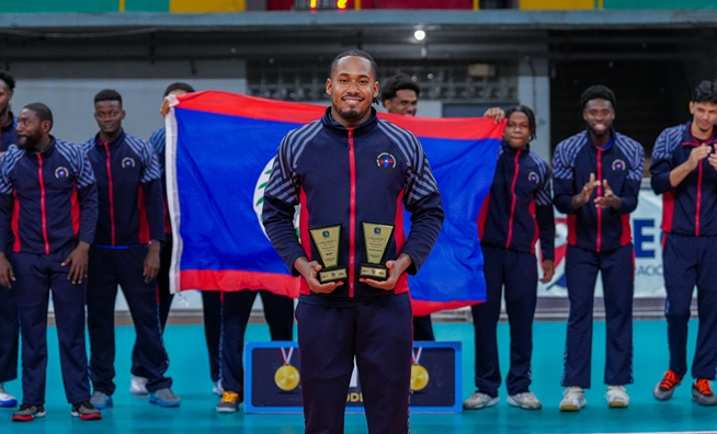 Francis Hauze de Belice se queda con el premio de MVP del III Final Four Masculino de AFECAVOL