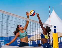 El Salvador y Guatemala mantienen el invicto en el Voleibol de Playa Femenino de los JCC
